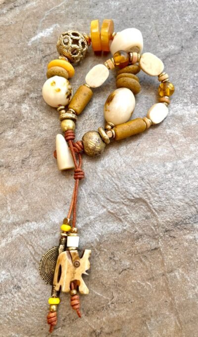 Boho Chic Bracelet Vintage Resin and African Tribal Beads - Image 3