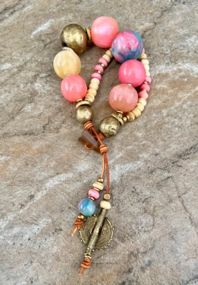 Boho Bracelet Vintage Resin and African Tribal Beads - Image 6