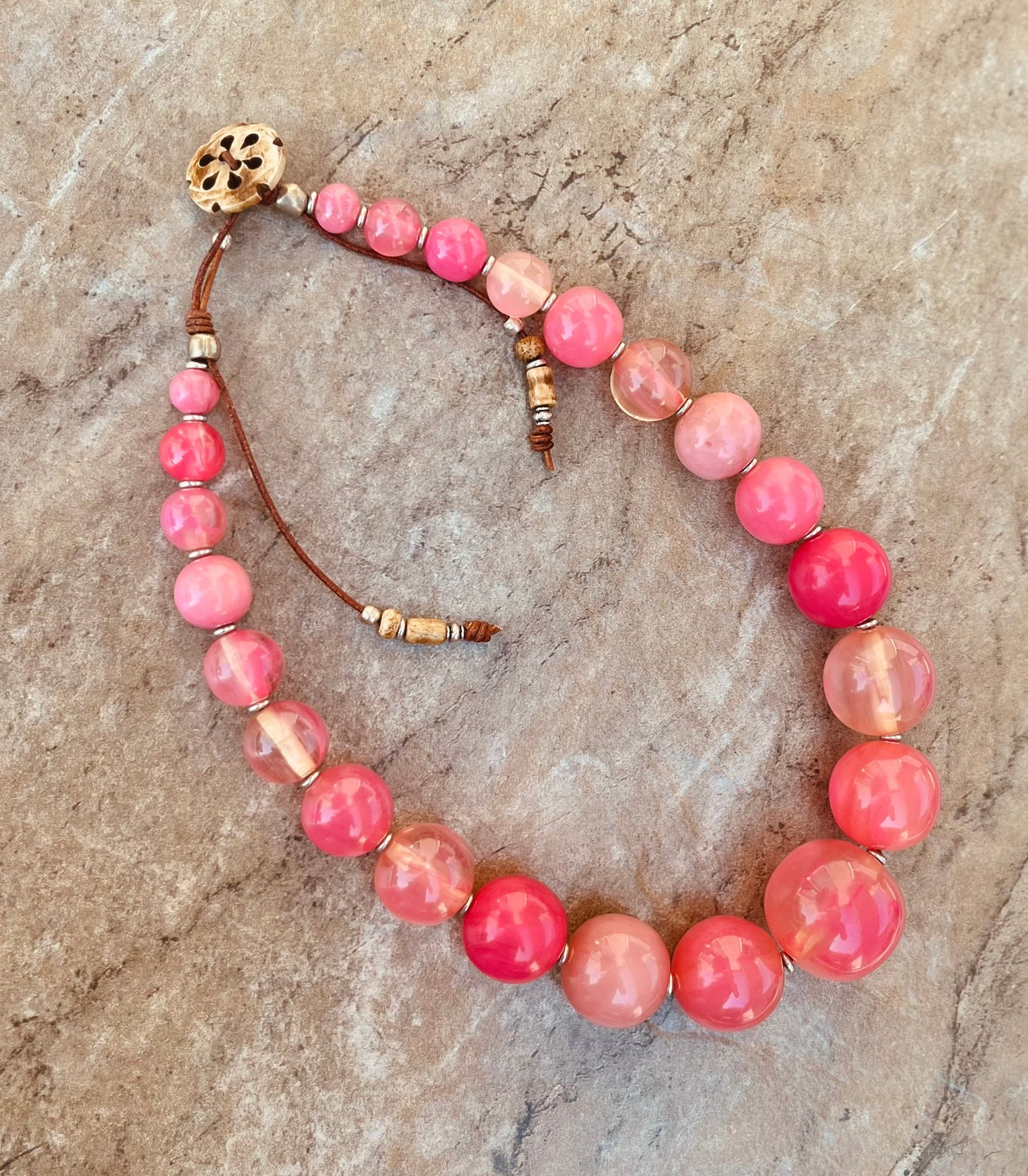 Pink Art Deco Resin Necklace - Image 8