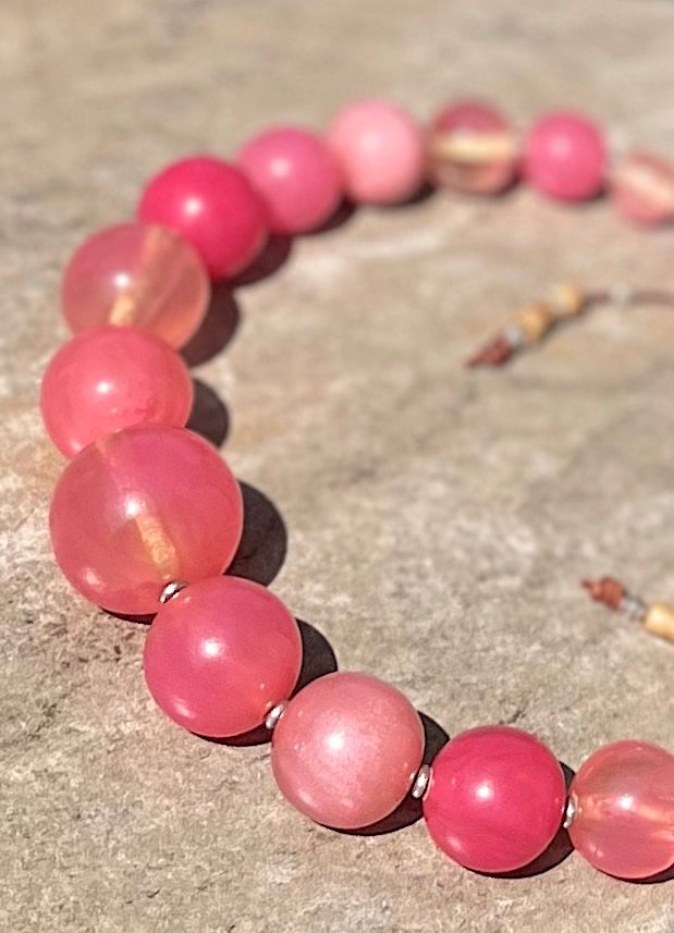 Pink Art Deco Resin Necklace - Image 12