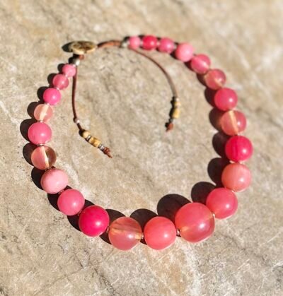 Pink Art Deco Resin Necklace - Image 7
