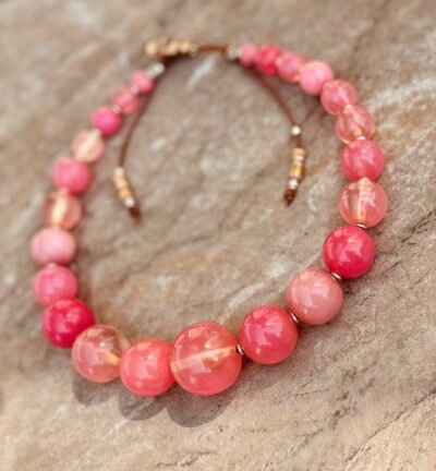 Pink Art Deco Resin Necklace - Image 3