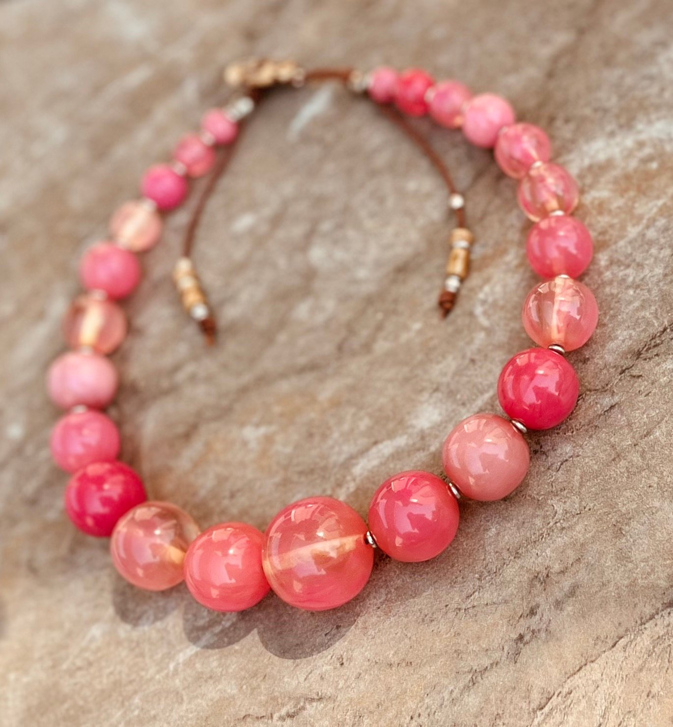 Pink Art Deco Resin Necklace - Image 3